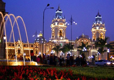 Night City Tour and Fountains of Lima